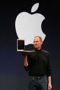 Steve Jobs and the Macintosh Air