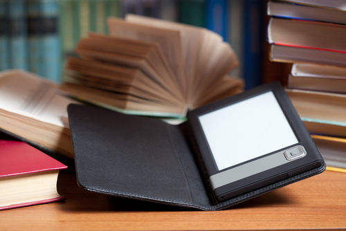 Are E-Readers Doomed?