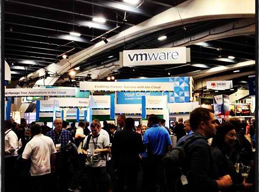 vmworld_2012_crowd_credit_vmware