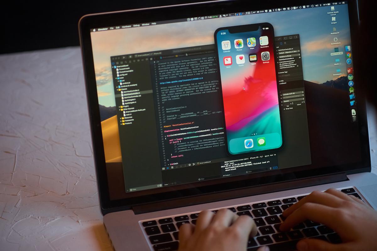 Mobile Development Degree an Early Adopter of Apple's Swift Programming  Language