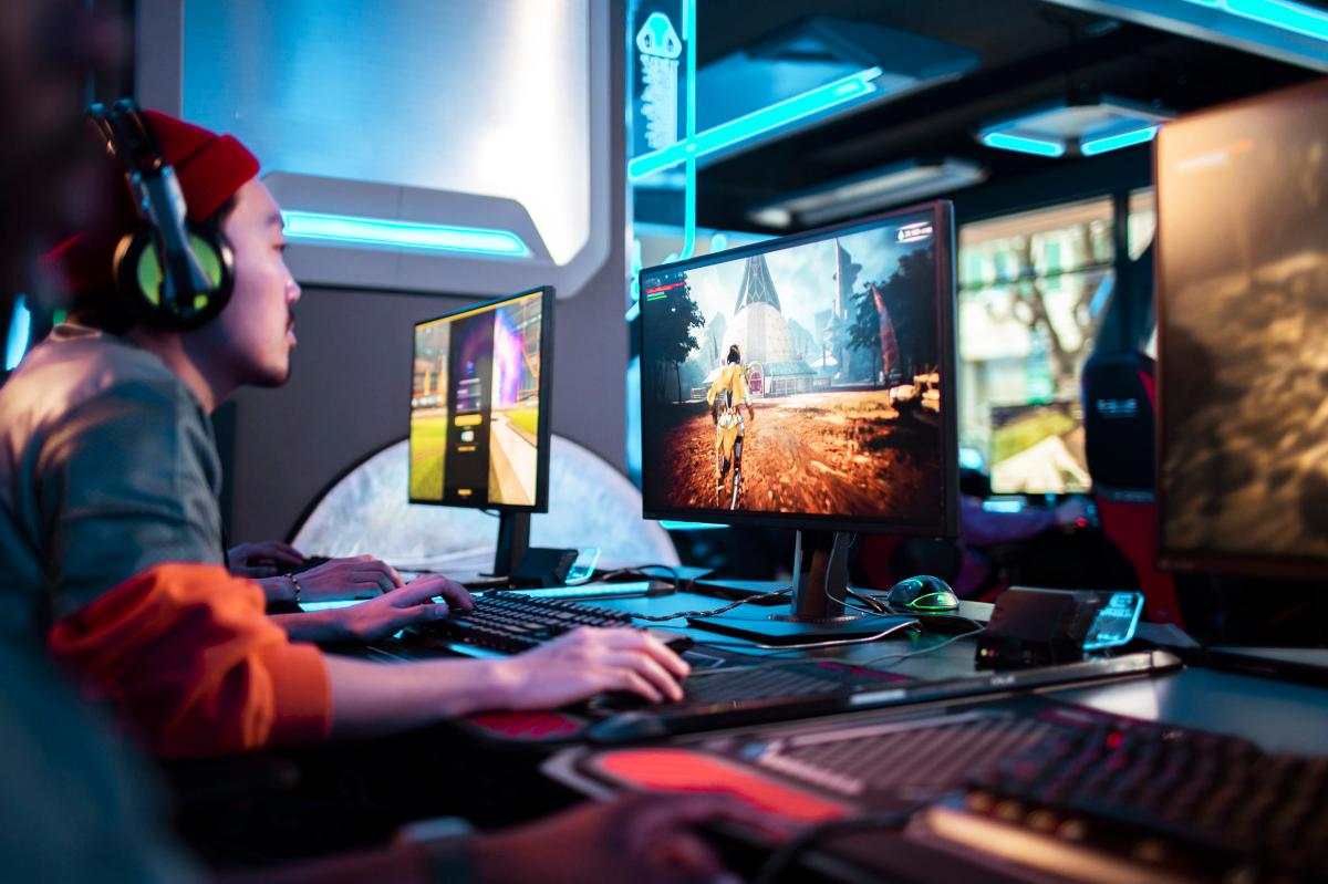 Video Game Industry Careers: An Inside Look at Gaming Jobs & How You Can  Land One