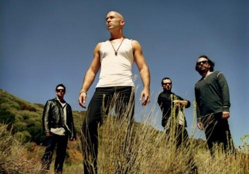 live-group-shot-e1362501477944.jpg Main image of article Lightning Crashes: '90s Band Live Does Data Centers