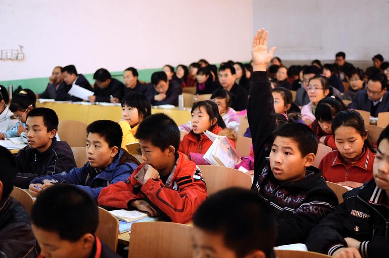 Raised-Hand.jpg Main image of article Always Have Questions for the Interviewer