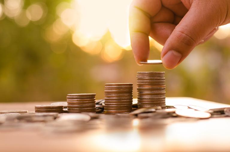 shutterstock_249820405.jpg Main image of article Tech Outpaces Salary Growth Nationwide: Study