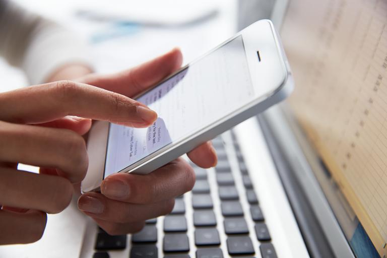 shutterstock_243438799.jpg Main image of article Mind the Gap: How to Kick-Start Your Mobile Recruiting