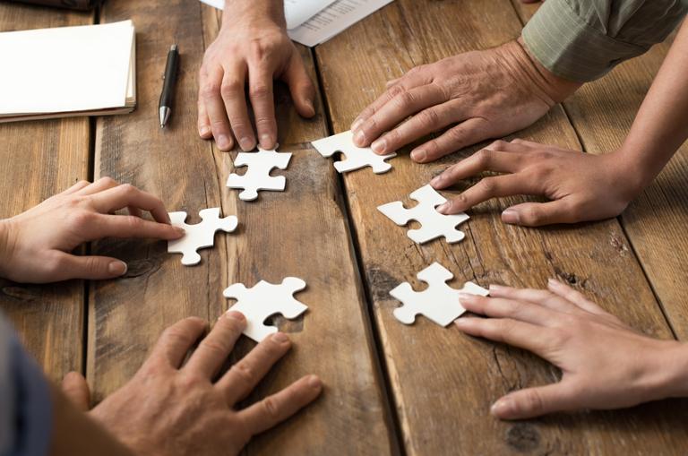 shutterstock_261293111.jpg Main image of article Apple and the Key to Successful Collaboration