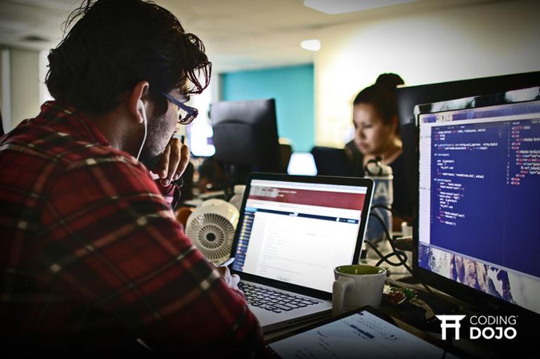 Coding-Dojo-Cohort-Stock-Image-March-2017-4.jpg Main image of article Coding Dojo Aims for Enterprise with New Program