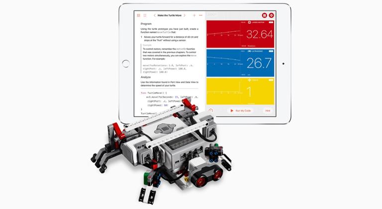 SwiftPlaygroundsRobot.jpg Main image of article Swift Playgrounds Expands to Robots, Drones and IoT