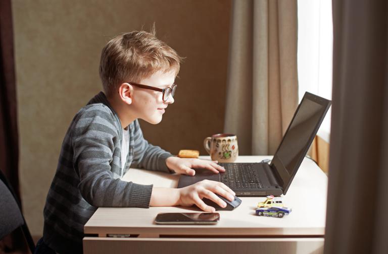 shutterstock_430205446.jpg Main image of article Most Developers Begin Coding at an Absurdly Young Age