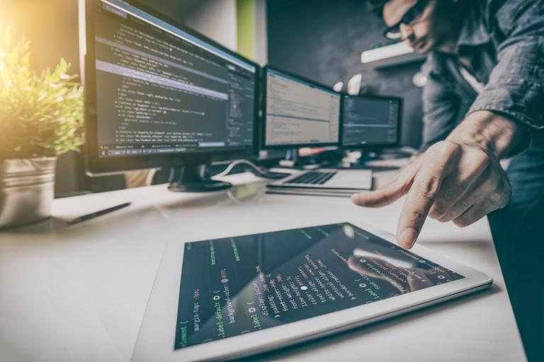 shutterstock_613464041.jpg Main image of article R Programming Language's Reported Decline: Premature?
