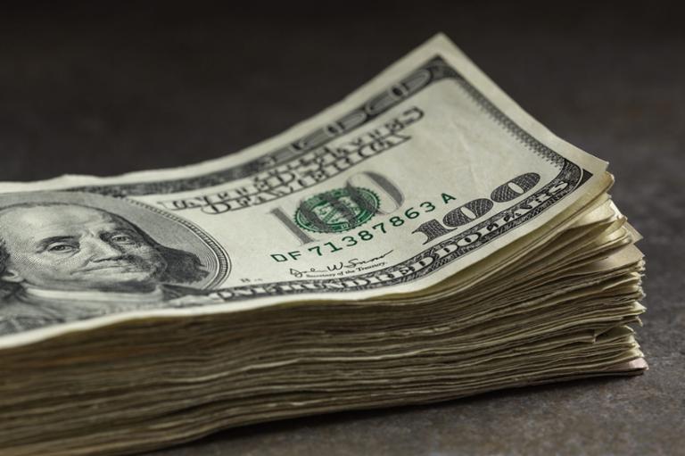 shutterstock_335397047-2.jpg Main image of article Entry-Level IBM Engineer Salaries Trail Tech Industry