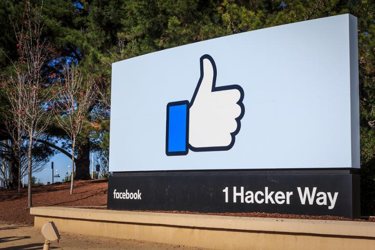 shutterstock_552496285-2.jpg Main image of article Facebook Starting Salaries: What Tech Professionals Can Expect