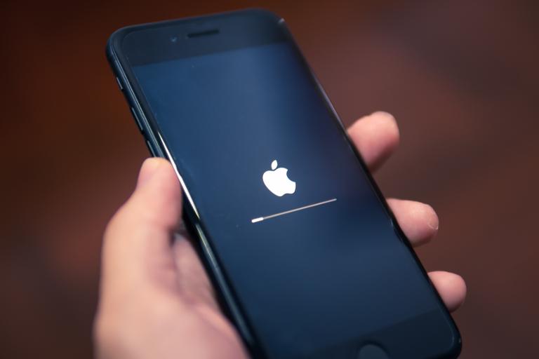 shutterstock_1421250833.jpg Main image of article Weekend Roundup: Apple A.I. Startup Buy, Google Growing Stadia