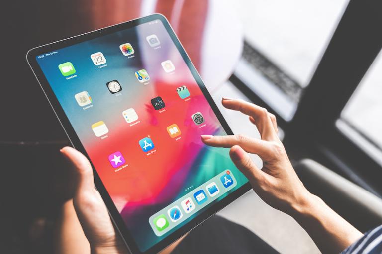 shutterstock_1240116784.jpg Main image of article Should Apple Put Xcode and Other Pro Tools on iPad?