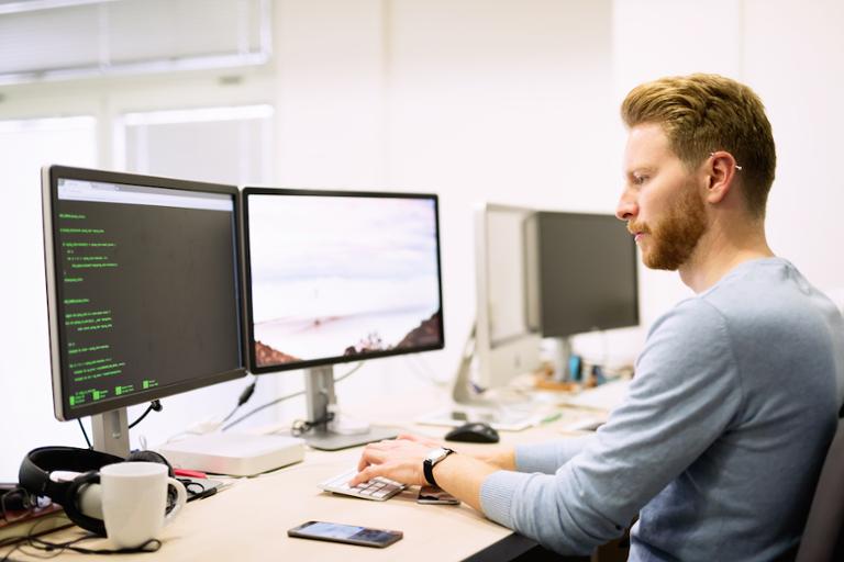 shutterstock_552355783.jpg Main image of article JavaScript, Python, Java, and More Languages That Employers Want