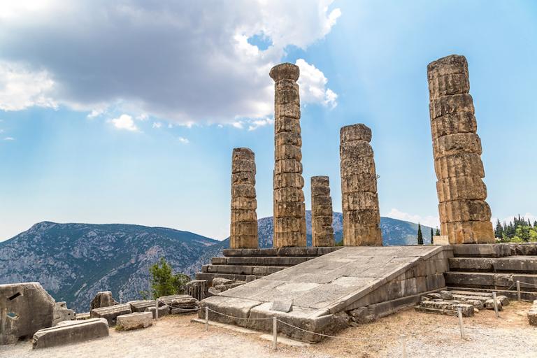 shutterstock_760057951.jpg Main image of article Delphi Is Dying, TIOBE Index Insists