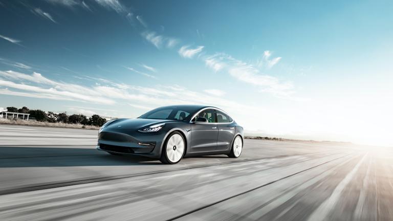 shutterstock_1567942591.jpg Main image of article Tesla, Cruise, General Motors: Which Pays Software Engineers the Most?
