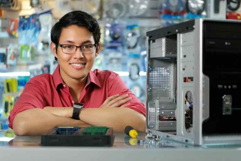 shutterstock_271776728.jpg Main image of article Tech Segments Like Data Processing See a Hiring Jump