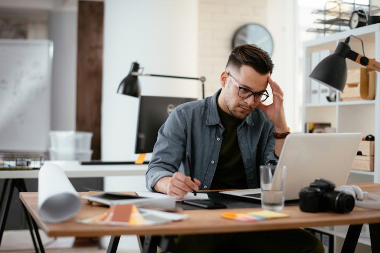 shutterstock_1677941272.jpg Main image of article Would You Quit Rather Than Go Back to the Office?