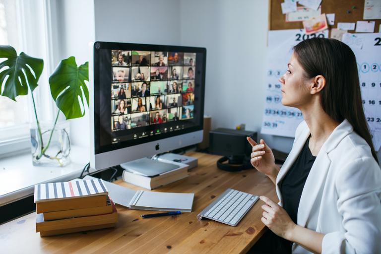 Main image of article Airbnb CEO Thinks Remote-Working Companies Have a Talent Advantage