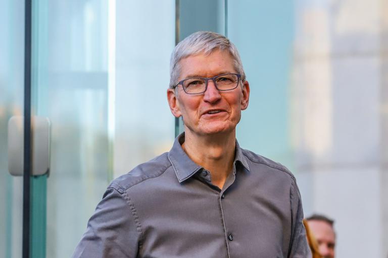 Main image of article Apple CEO Tim Cook: Not Enough Women Working in Tech