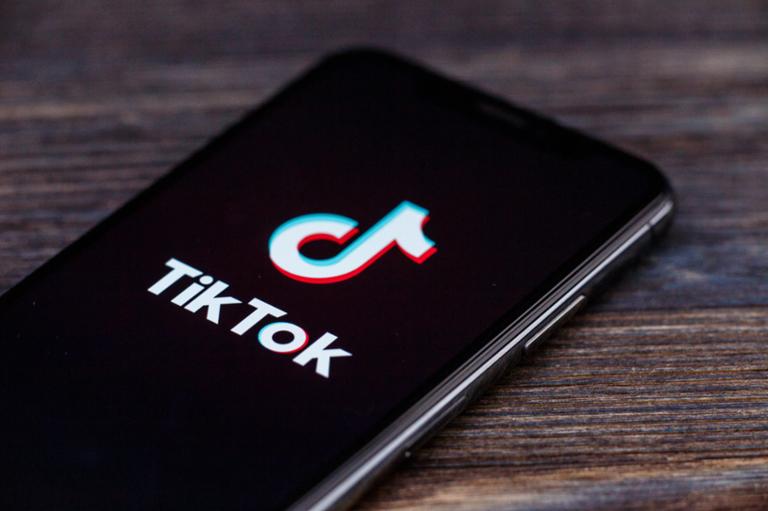Main image of article Create a 'TikTok Résumé' for Your Next Tech Job Hunt