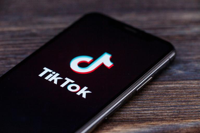 shutterstock_1451827259.jpg Main image of article Create a 'TikTok Résumé' for Your Next Tech Job Hunt