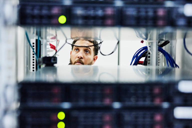 GettyImages-1327443301.jpg Main image of article How to Become a Network Engineer
