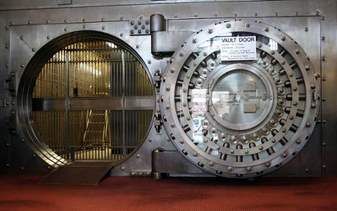 Go to article Banks Scramble to Find Big Data, Security Talent