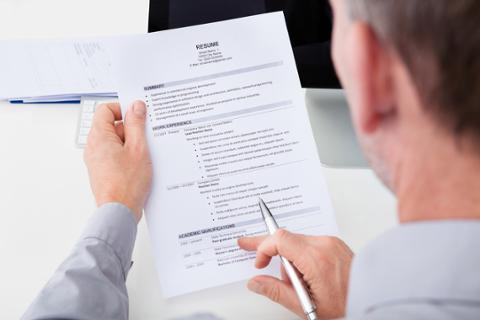 Go to article How Often Should You Update Your Résumé?