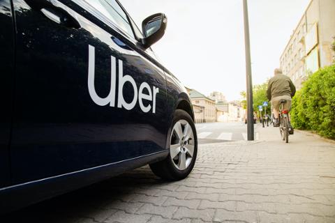 Uber vs. Lyft: Which Offers Software Engineers Higher Salaries?