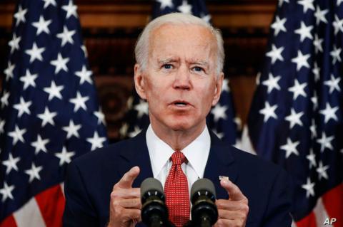 Go to article Apple, Google, Tech Lobbying Firms Praise Biden Immigration Policies