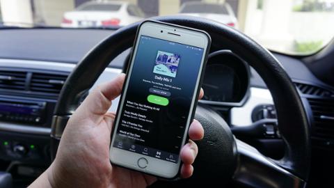 Go to article Spotify Announces Hiring Slowdown, But Will Boost Headcount