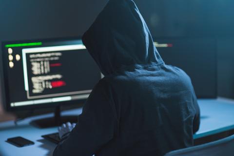 Go to article Cybersecurity Experts: Watch These 3 Cybercrime Trends in 2022