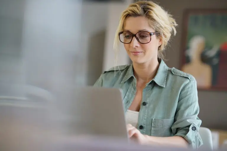 woman working on laptop