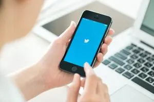 6 Tips for Engaging Tech Pros via Twitter